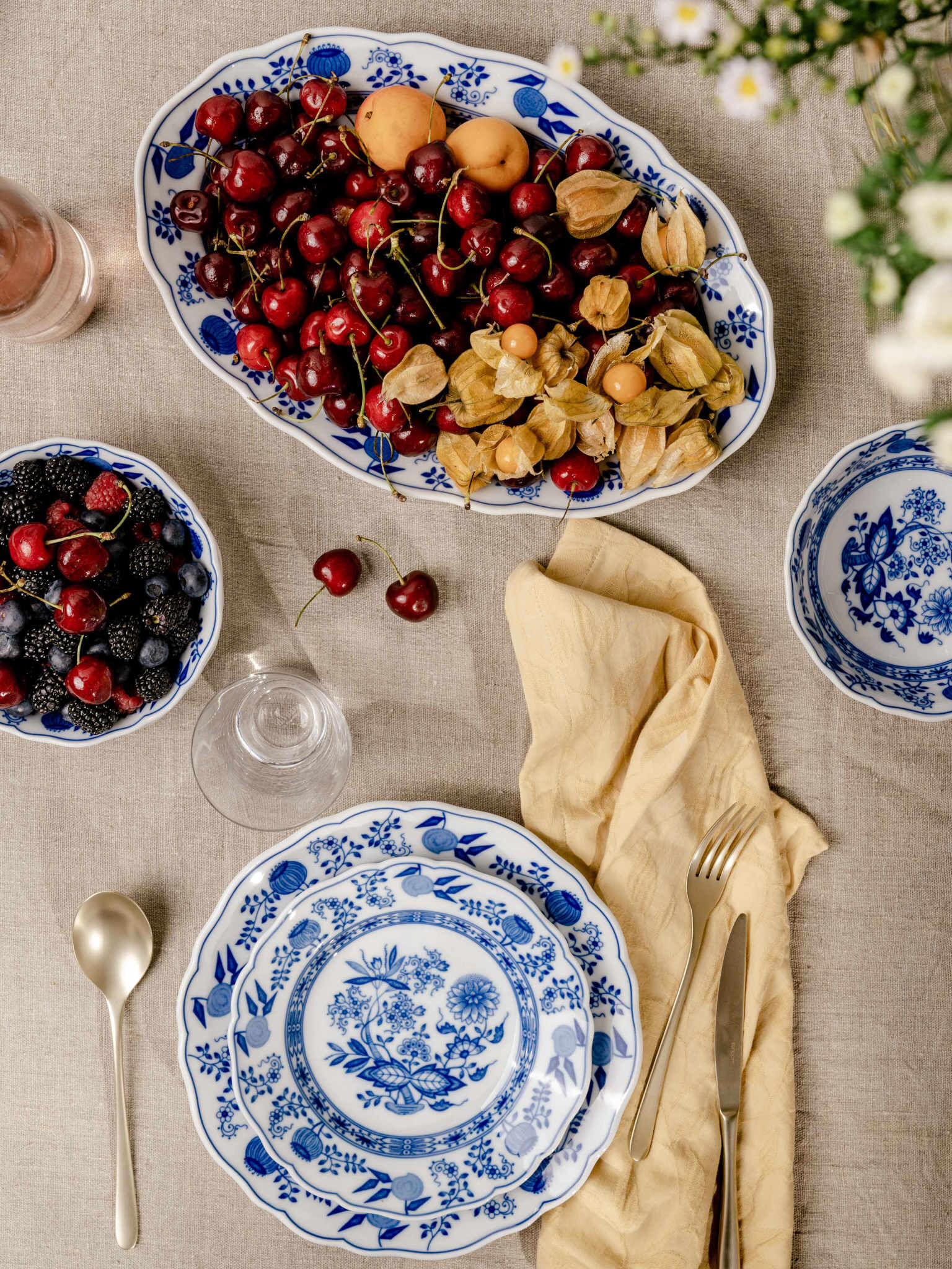 Blue Onion Hutschenreuther Porcelain Online Shop