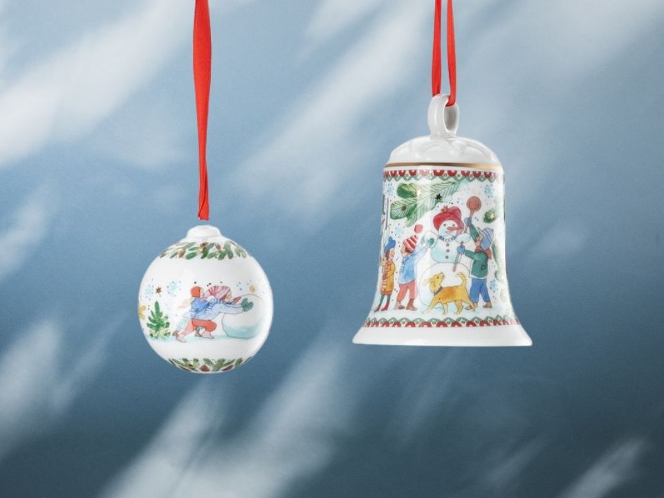 Christmas Bell and Ball hanging on a tie