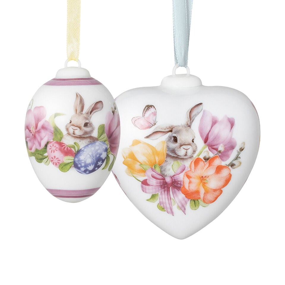 Zwei Porzellananh&auml;nger von Hutschenreuther Sammelthemen 2026 auf wei&szlig;em Hintergrund