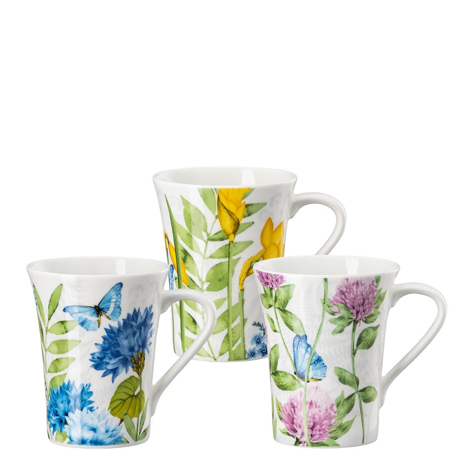 Three Hutschenreuther Nora Wild Flowers mugs with flower motif