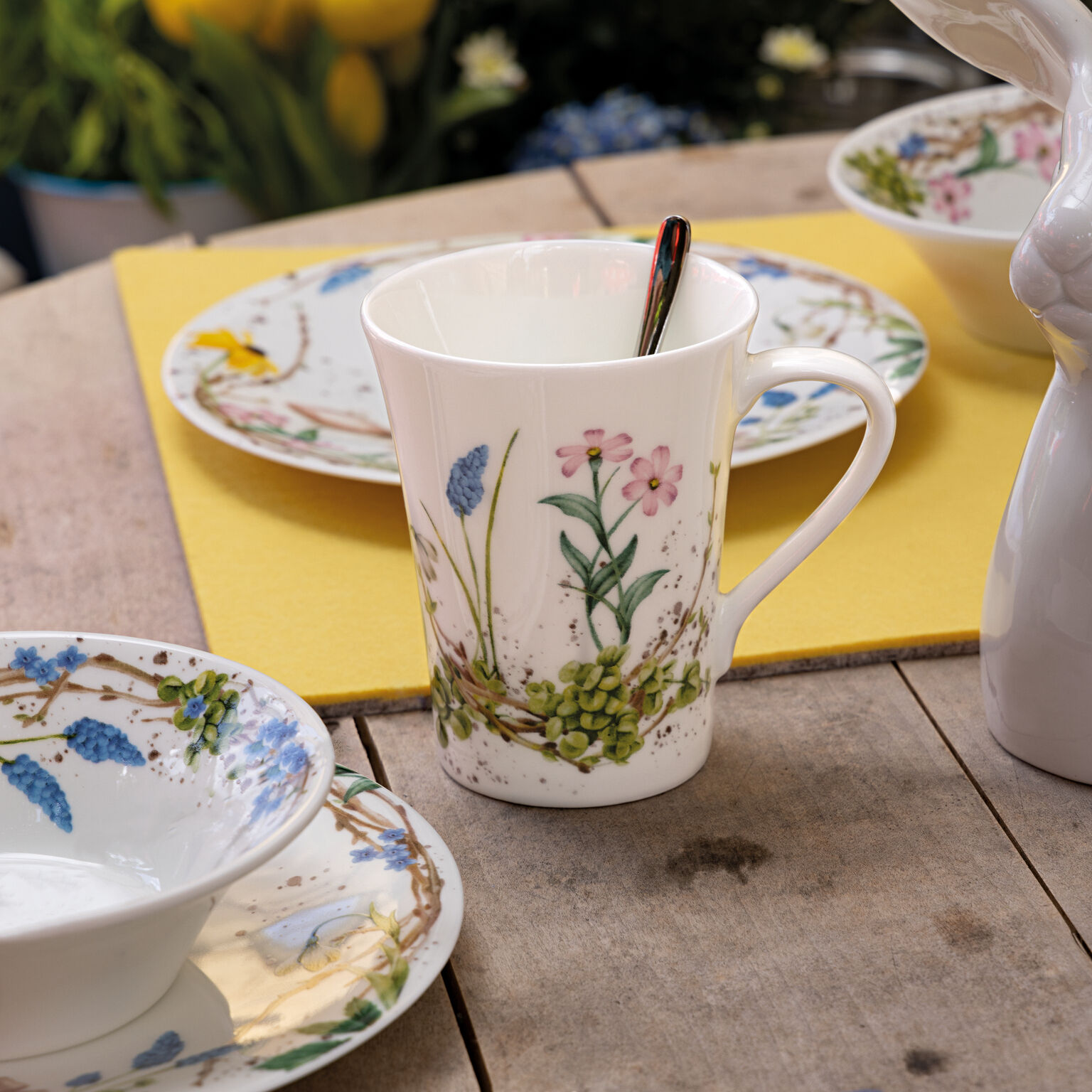 Hutschenreuther Porzellan, Becher mit Henkel, Nora Süße Ostern