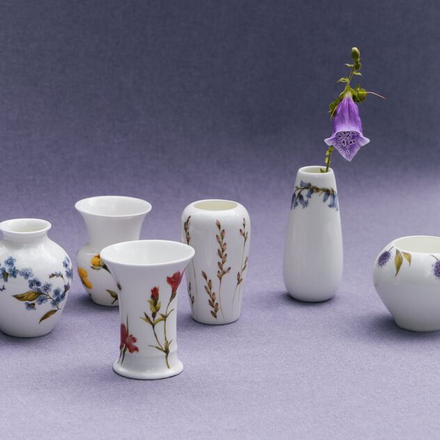 Vase bulbous image number 3