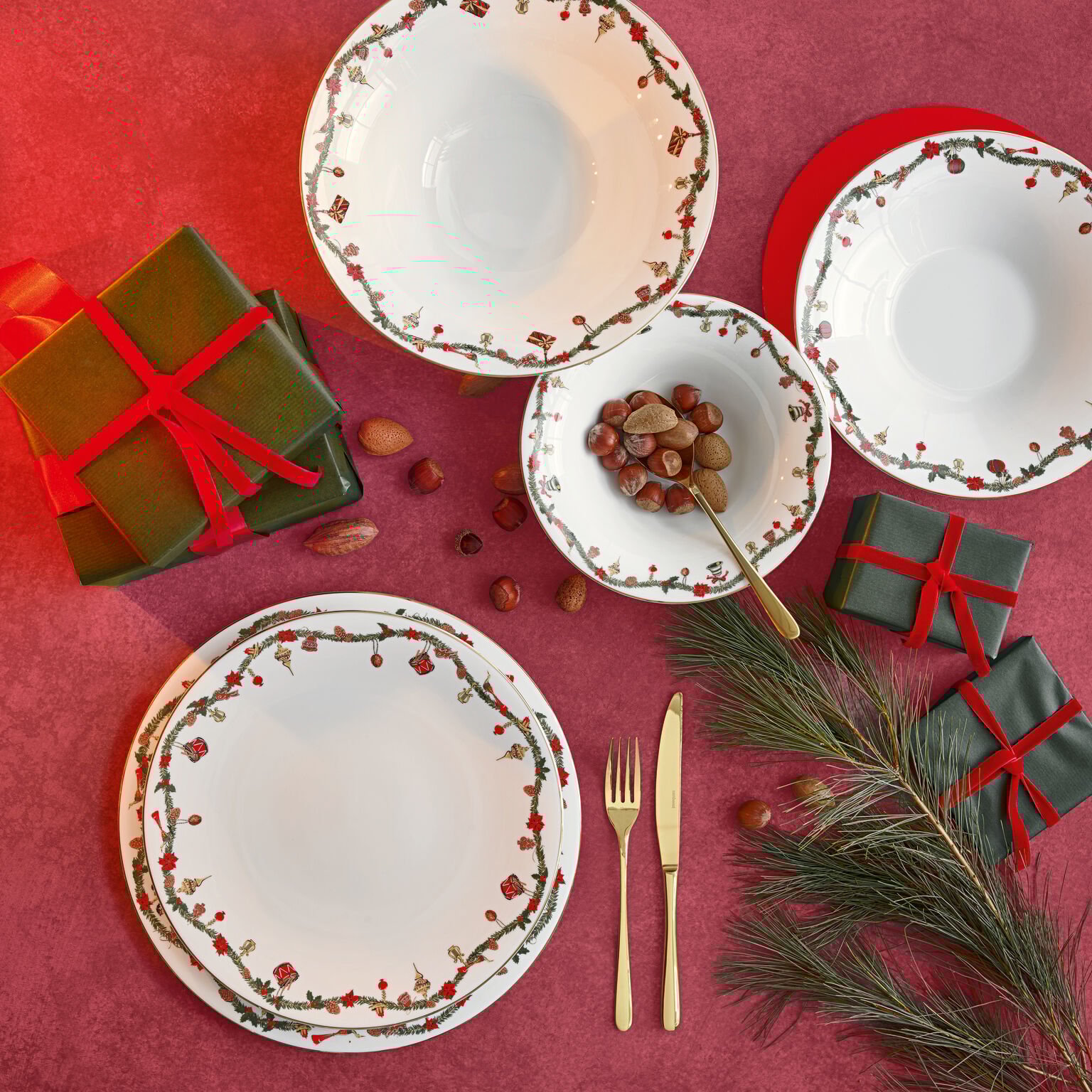 Hutschenreuther Porcelain, Multi-functional bowl, Nora Christmas