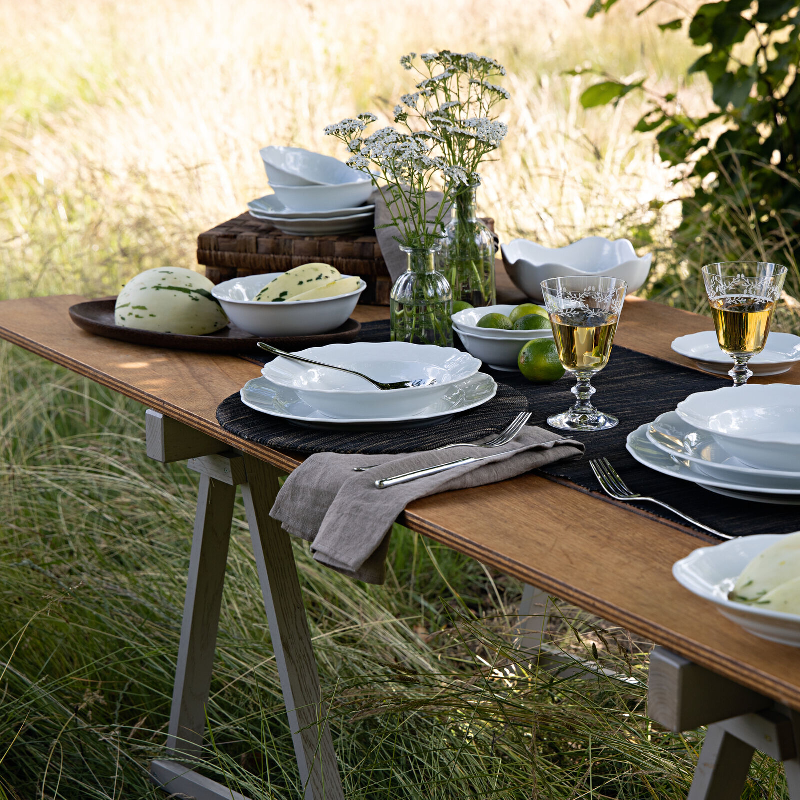 Rim plate 23 cm deep image number null